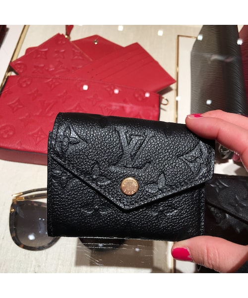 LOUIS VUITTON（ルイヴィトン）の「【直営店】ポルトフォイユ・ゾエア 