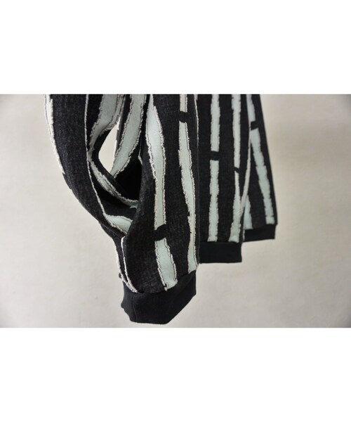 sneeuw（スニュウ）の「sneeuw ストライプJQプルオーバー（black）（T