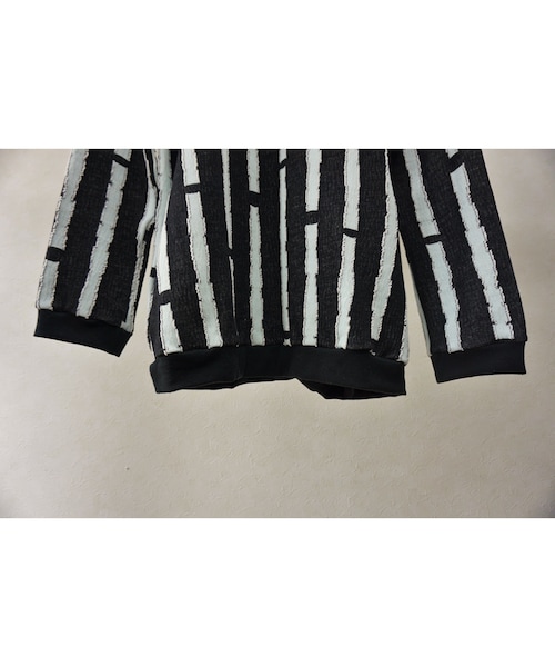 sneeuw（スニュウ）の「sneeuw ストライプJQプルオーバー（black）（T 
