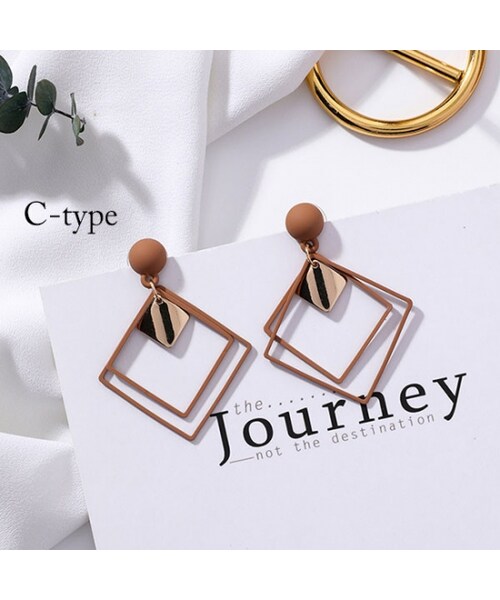 copine（コピン）の「再入荷！カラースクエアフレームデザインピアス(4type)【クリックポスト対象商品】（ピアス（両耳用）・レディース・その他）」の4枚目の写真