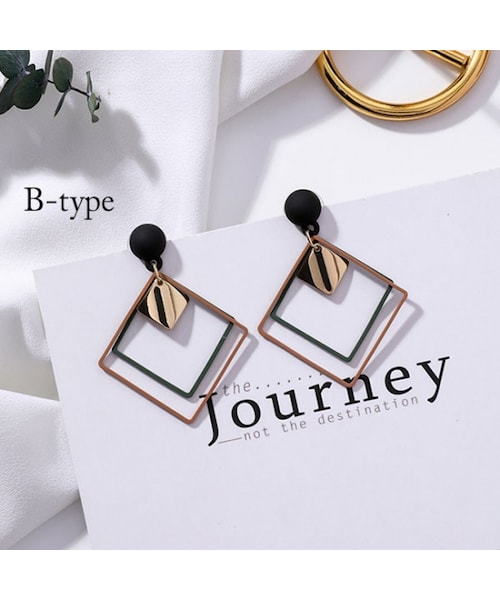 copine（コピン）の「再入荷！カラースクエアフレームデザインピアス(4type)【クリックポスト対象商品】（ピアス（両耳用）・レディース・その他）」の3枚目の写真