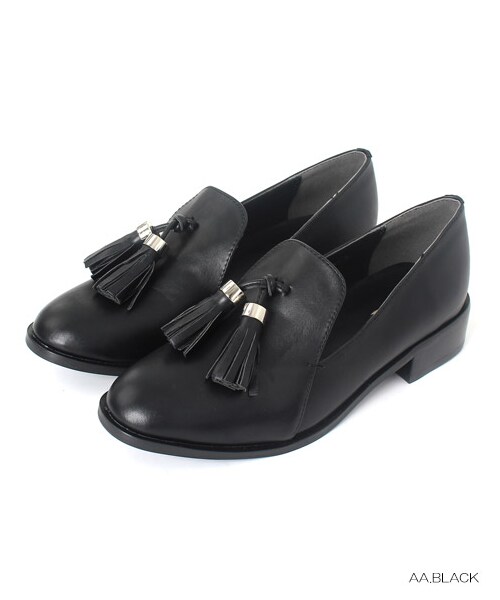 RANDA(ランダ)の「【再値下げ★28%OFF】タッセルローファー/AS3095(ヒール0-3cm・レディース・ベージュ/ブラック/ブルー・L/M/S/LL)」の1枚目の写真
