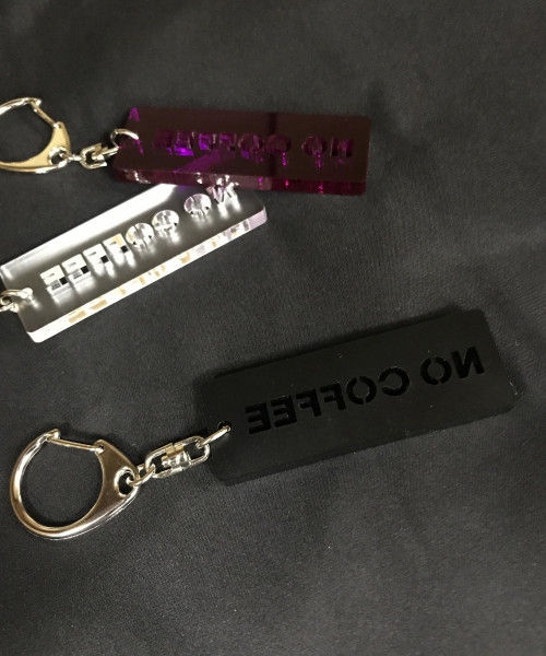 HARE(ハレ)の「HARE×NO COFFEE コラボキーチェーン(ファッション雑貨・クリア/ブラック/パープル)」の2枚目の写真