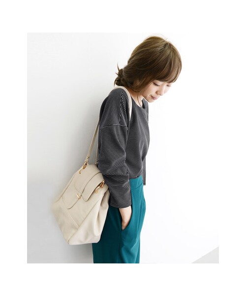 KBF(ケイビーエフ)の「KBF+ 3Wayミニバッグ(バッグ・レディース・ブラック/グレージュ・one)」の6枚目の写真