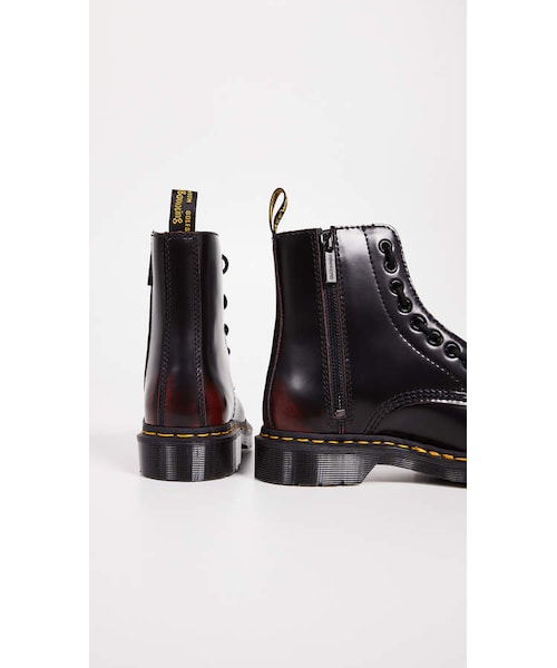 Dr. Martens（ドクターマーチン）の「Dr. Martens 1460 Pascal Front Zip 8 Eye Boots（ブーツ・レディース・Red・7/8/9/10/11）」の3枚目の写真