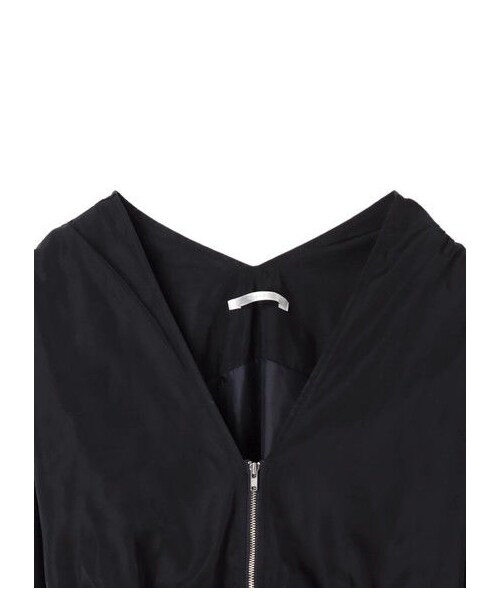 Green Parks（グリーンパークス）の「・LHELBIE Vネックラッフル