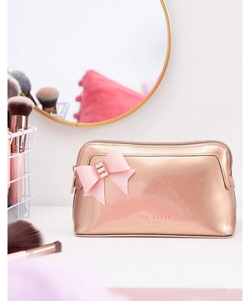 Ted Baker（テッドベーカー）の「Ted Baker Bow Makeup Bag（メイクブラシ）」 WEAR