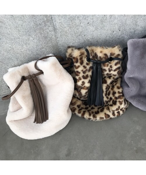 copine（コピン）の「再々入荷！巾着ファー2WAYバッグ(4color)【クリックポスト対象商品】（ショルダーバッグ・レディース・その他）」の6枚目の写真