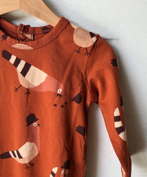 cache cache（カシュ カシュ）の「tinycottons  pigeon　onepiece（ロンパース・レディース・その他）」の2枚目の写真