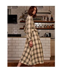 【未使用】AKIRA NAKAアキラナカ　チェックワンピース　サイズ2 AKIRANAKA（アキラナカ）の「AKIRA NAKAチェックシャツワンピース