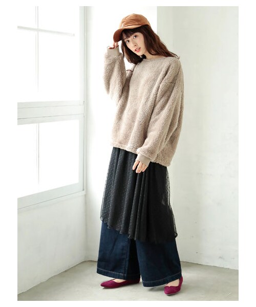 earth music&ecology（アースミュージックアンドエコロジー）の「・ふわもこボアプルオーバー（トップス・ブラック/ライトベージュ/カーキ/ネイビー・F）」の3枚目の写真