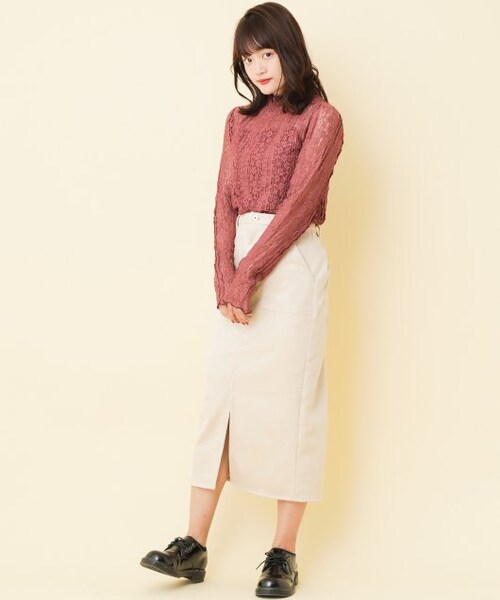 RAY CASSIN(レイカズン)の「【mina掲載】立体レースプチハイプルオーバー(トップス・レディース・黒/ピンク/ブラウン/生成/オフ白・FREE)」の22枚目の写真