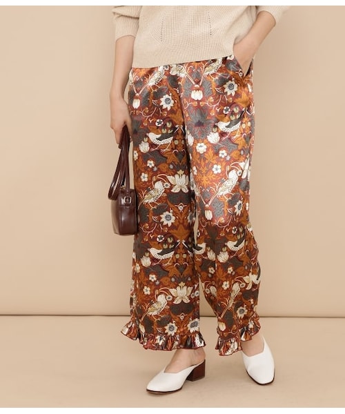 ADAM ET ROPE'（アダムエロペ）の「エステルブライトサテンイージー