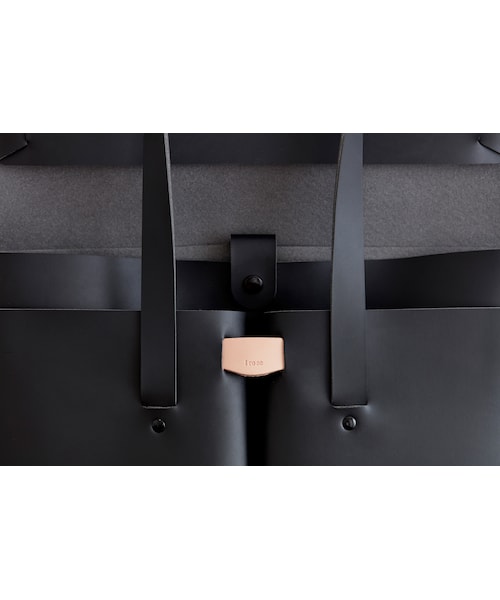 irose イロセ　バック irose（イロセ）の「irose 