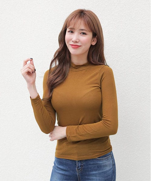 DHOLIC（ディーホリック）の「ハーフネックシアーTシャツ（Tシャツ/カットソー・レディース・ブラック/レッド/ホワイト/ブラウン・FREE）」の3枚目の写真