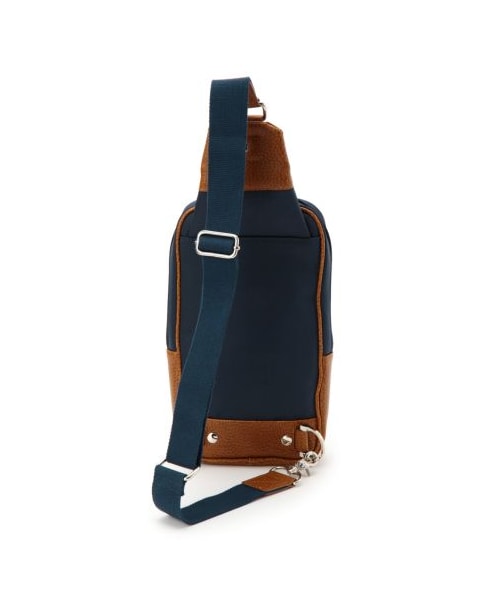 TAKEO KIKUCHI(タケオキクチ)の「高密ナイロン ボディバッグ(その他バック・メンズ・レッド系/ネイビー系/グリーン系/ブラック/グレー系・00)」の8枚目の写真