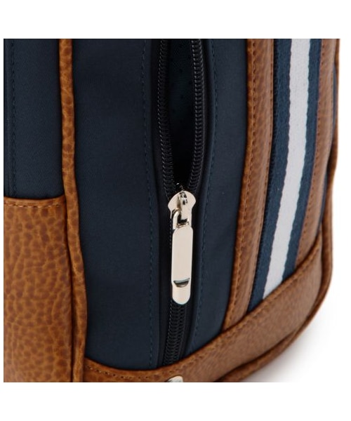 TAKEO KIKUCHI(タケオキクチ)の「高密ナイロン ボディバッグ(その他バック・メンズ・レッド系/ネイビー系/グリーン系/ブラック/グレー系・00)」の14枚目の写真