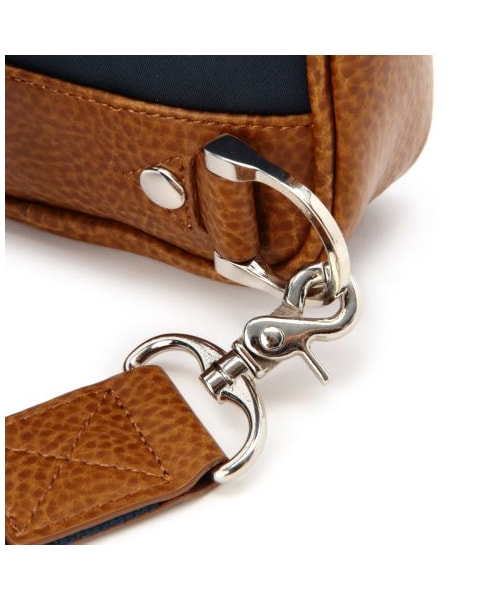 TAKEO KIKUCHI(タケオキクチ)の「高密ナイロン ボディバッグ(その他バック・メンズ・レッド系/ネイビー系/グリーン系/ブラック/グレー系・00)」の12枚目の写真