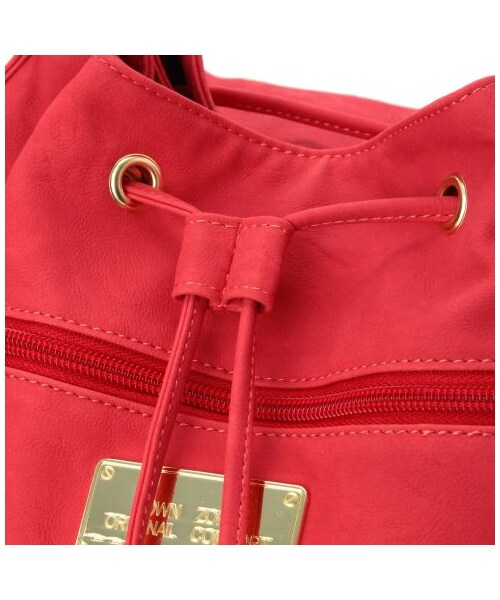 OZOC（オゾック）の「ゴールドプレート2WAY巾着ショルダーバッグ（ショルダーバッグ・レディース・ベージュ系/ブルー系/レッド系/ブラック・00）」の14枚目の写真