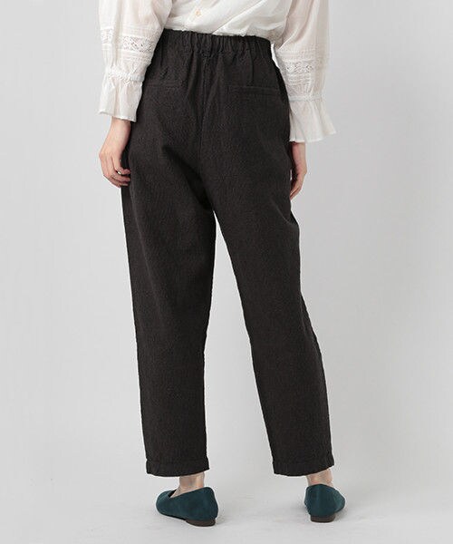 studio CLIP（スタディオクリップ）の「コットンリネンストライプバルーンパンツ（パンツ・チャコール/ベージュ/ブルー）」の7枚目の写真