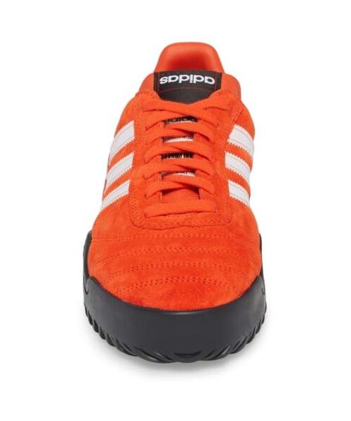 alexanderwang(アレキサンダーワン)の「ADIDAS BY ALEXANDER WANG BBall Low Top Sneaker(スニーカー・レディース・Black/Red・6 Women's / 5 Men's M/6.5 Women's / 5.5 Men's M/5 Women's / 4 Men's M)」の4枚目の写真