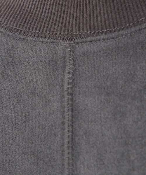 PAGEBOY（ページボーイ）の「スエード裏毛プルオーバー（トップス・チャコール/アイボリー/ベージュ）」の16枚目の写真