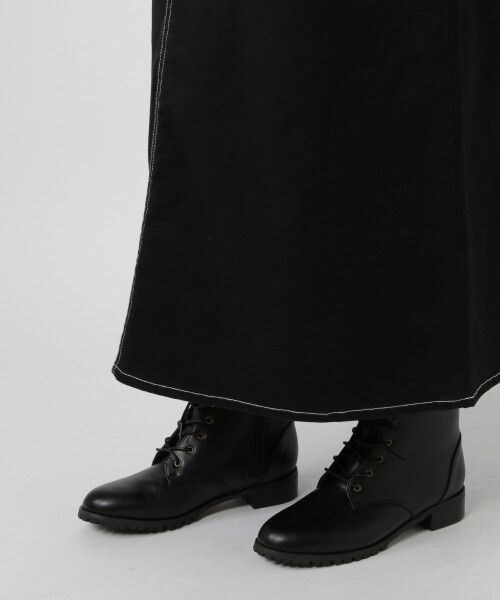 studio CLIP（スタディオクリップ）の「サスペンダー付きナロースカート（スカート・ブラック/カーキ）」の8枚目の写真