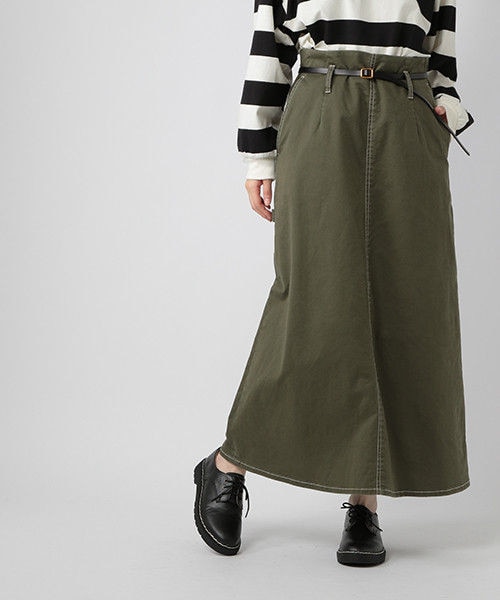 studio CLIP（スタディオクリップ）の「サスペンダー付きナロースカート（スカート・ブラック/カーキ）」の2枚目の写真