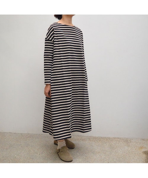 Danton ダントン の レディス フレアシルエットに仕上げた 女性らしさを感じさせるワンピース Orcival オーシバル コットンロード ロングフレアワンピース Rc 9098 ワンピース Wear