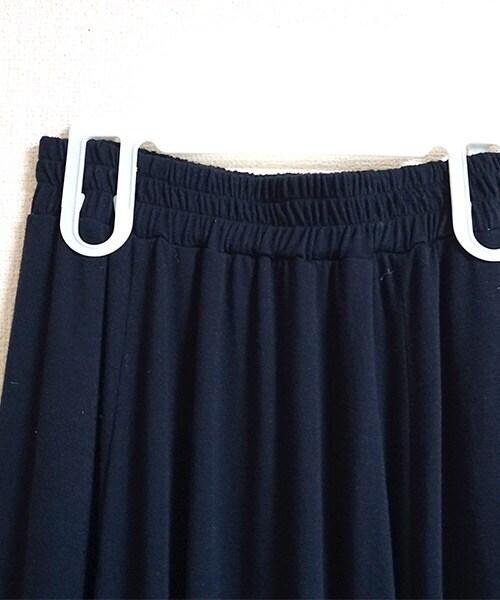 Tiffee SELECT（ティフィーセレクト）の「ウエストゴムてろんギャザーロングスカート（スカート・レディース・マスタード/ネイビー/グレー・M）」の7枚目の写真