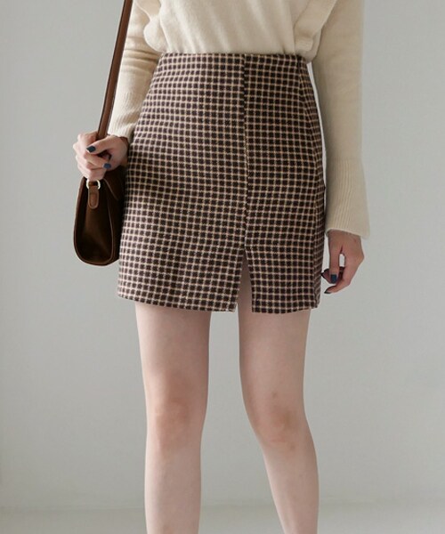 DHOLIC（ディーホリック）の「スリットヘムチェックミニスカート（スカート・レディース・ピンク/ブラウン・S/M）」の2枚目の写真