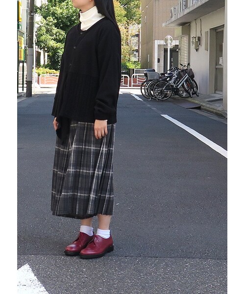 Ne-net(ネネット)の「ネ・ネット / タータンプリーツ / パンツ(パンツ・レディース・red 02○/gray 02○・サイズ,ウエスト(ゴム),ヒップ,股上,股下,腿幅,裾幅,02,70,126,49,37,58,67,)」の16枚目の写真