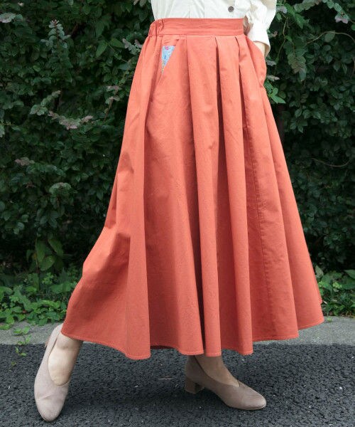 ヘンリックビブスコフ オレンジのふわふわスカート ヘンリックビブスコフ オレンジのふわふわスカート ヘンリックビブス