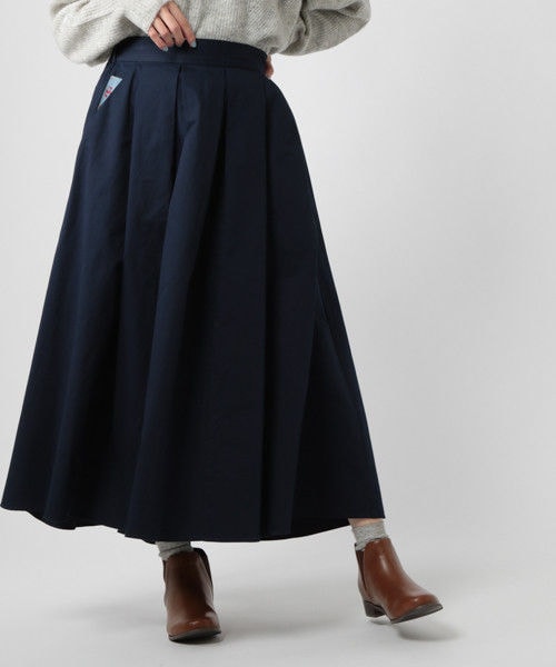 studio CLIP（スタディオクリップ）の「［WEB先行発売］NEXTWEEKENDコラボスカート（スカート・フラワープリント/ベージュ/オレンジ/ネイビー）」の4枚目の写真