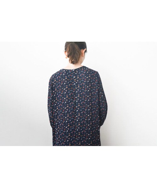 Pont de Chalons（ポンデシャロン）の「Pont de chalons   　花柄ティアード・ロングワンピース（PH9701）（シャツ/ブラウス・レディース・その他）」の4枚目の写真