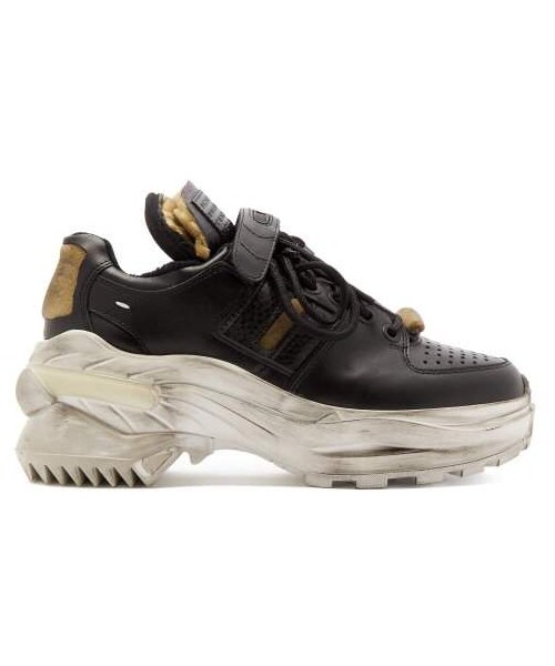 Maison Margiela(メゾンマルジェラ)の「Maison Margiela - Retro Fit Distressed Leather Trainers - Womens - Black(スニーカー・レディース・Black・35 Eu/it/41 Eu/it/38 Eu/it/39 Eu/it/40 Eu/it)」の1枚目の写真