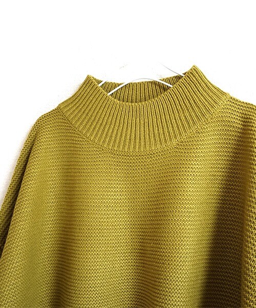 Tiffee SELECT（ティフィーセレクト）の「ボリュームスリーブ ゆったりハイネックニットセーター（ニット/セーター・レディース・マスタード/ネイビー/ブラック・Ｆ）」の10枚目の写真