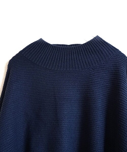 Tiffee SELECT（ティフィーセレクト）の「ボリュームスリーブ ゆったりハイネックニットセーター（ニット/セーター・レディース・マスタード/ネイビー/ブラック・Ｆ）」の7枚目の写真