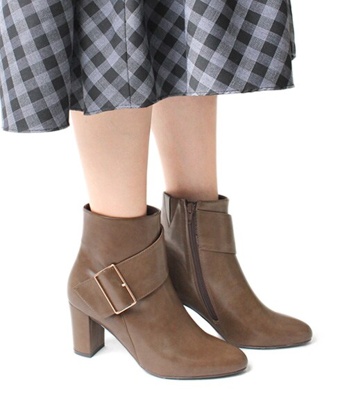 RANDA（ランダ）の「2018AW新作/COTTON STEPS/バックルベルトショートブーツ（シューズ・レディース・ブラウン/ブラック・S/M/L/LL）」の3枚目の写真
