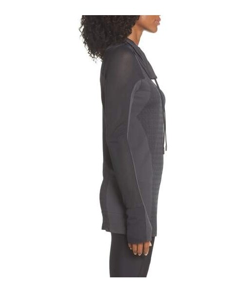 UNDER ARMOUR（アンダーアーマー）の「Under Armour Vanish Seamless Hoodie（スウェット・レディース・Black・X-small/Medium/Small/Large/X-large）」の4枚目の写真