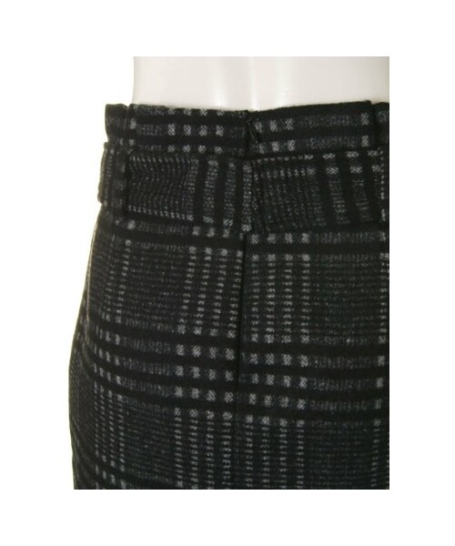 31 Sons de mode（トランテアン　ソン　ドゥ　モード）の「ベルト付チェックタイトスカート（スカート・レディース・ブラック/グリーン・３６/３８）」の5枚目の写真