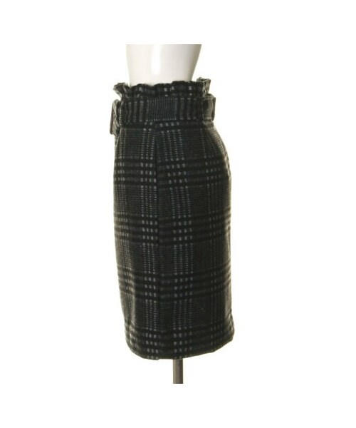 31 Sons de mode（トランテアン　ソン　ドゥ　モード）の「ベルト付チェックタイトスカート（スカート・レディース・ブラック/グリーン・３６/３８）」の3枚目の写真