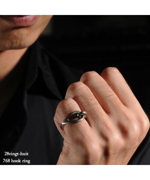 28 vingt-huit（ヴァン ユィット）の「ヴァン ユィット 768 フック リング（リング・メンズ・シルバー・9号サイズから）」の2枚目の写真
