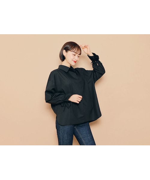 HOTPING(ホッピン)の「スリットストラップスリーブブラウス(シャツ/ブラウス・レディース・ホワイト/ブラック・1(XS-S)/2(M-L)/3(XL-XXL))」の2枚目の写真