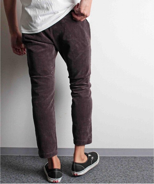 REMI RELIEF（レミレリーフ）の「REMI RELIEF(レミレリーフ)別注ストレッチコーデュロイパンツ（パンツ・メンズ・BLACK/BROWN・S/M/L/XL）」の3枚目の写真