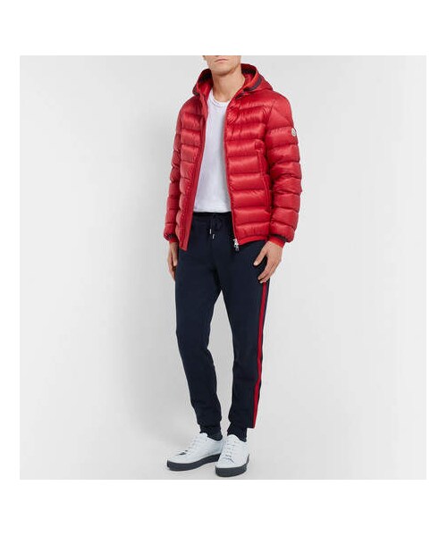 MONCLER(モンクレール)の「Moncler Avrieux Stripe-Trimmed Quilted Shell Hooded Down Jacket(テーラードジャケット・メンズ・Red・3/1/5/2)」の3枚目の写真