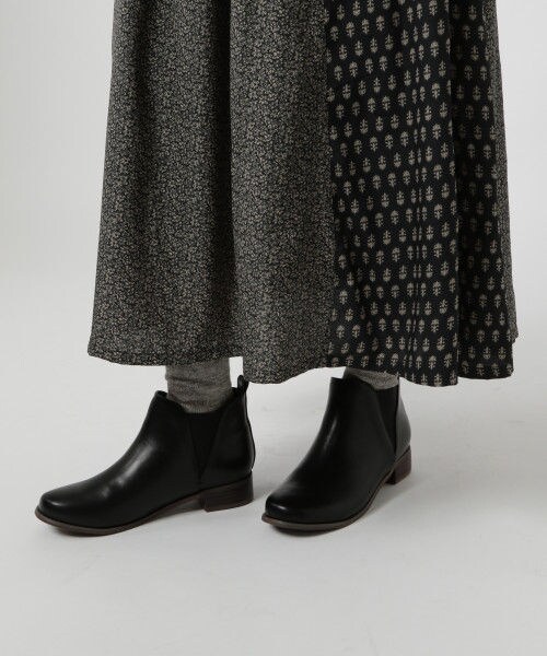 studio CLIP(スタディオクリップ)の「小紋×フラワー切替ロングスカート(スカート・ブラック/レッド/ブラウン)」の9枚目の写真