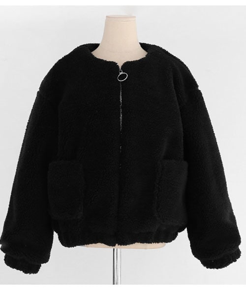 DHOLIC（ディーホリック）の「ポケットショートボアジャケット（その他アウター・レディース・ホワイト/ブルー/ブラウン/ブラック/ベージュ/ピンク・FREE）」の2枚目の写真