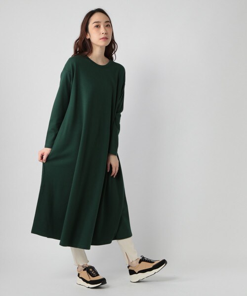 studio CLIP（スタディオクリップ）の「ポンチフレアワンピース（ワンピース/ドレス・スモーク/グリーン/ネイビー）」の2枚目の写真