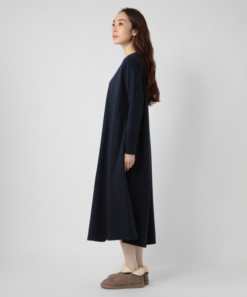 studio CLIP（スタディオクリップ）の「ポンチフレアワンピース（ワンピース/ドレス・スモーク/グリーン/ネイビー）」の4枚目の写真